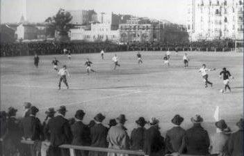 España_Portugal_(primeros_atleticos_internacionales)_(cropped)